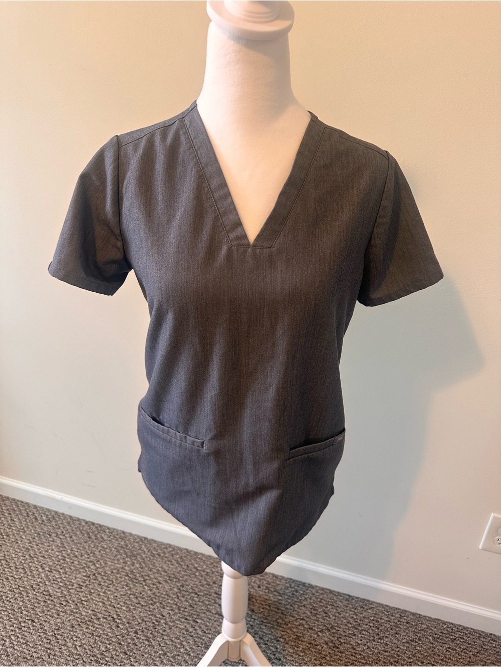 FIGS Casma Technical Collection Scrub Graphite Gray Size XS